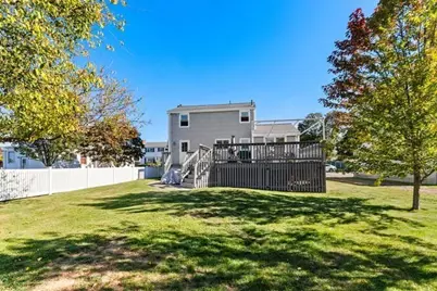 9 Spencer Ave, Saugus, MA 01906 - Photo 5