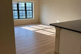 10 Florence St, Malden, MA 02148 - Photo 7