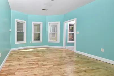 11 Oakland Ave #1, Everett, MA 02149 - Photo 3