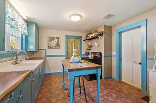 63 Gardner Rd, Hubbardston, MA 01452 - Photo 5