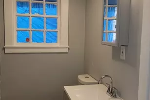 154 Pleasant St, Fitchburg, MA 01420 - Photo 15