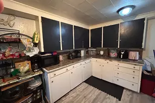 154 Pleasant St, Fitchburg, MA 01420 - Photo 21