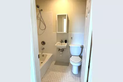 838 Western Ave #2R, Lynn, MA 01904 - Photo 7