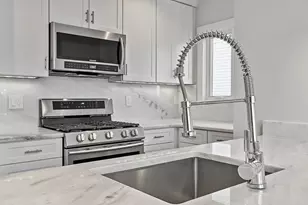 29 Central St, Manchester by the Sea, MA 01944 - Photo 9