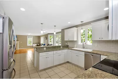 8 Autumn Gate Cir, Millbury, MA 01527 - Photo 9