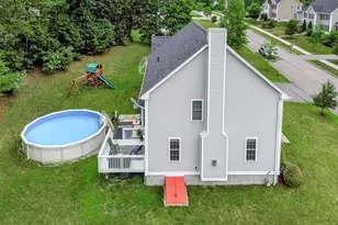 8 Autumn Gate Cir, Millbury, MA 01527 - Photo 5