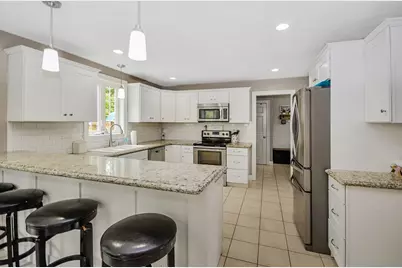 8 Autumn Gate Cir, Millbury, MA 01527 - Photo 11