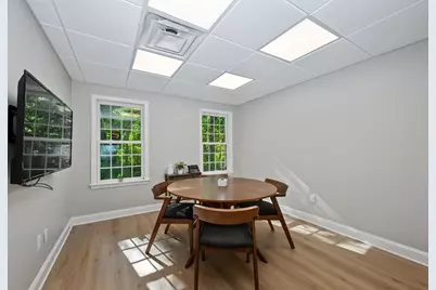 33 Bedford St, Lexington, MA 02420 - Photo 5