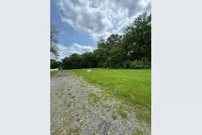 454 Fall River Ave, Seekonk, MA 02771 - Photo 3