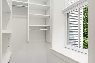 18 Grove St, Boston, MA 02114 - Photo 9