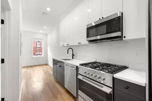 18 Grove St, Boston, MA 02114 - Photo 5