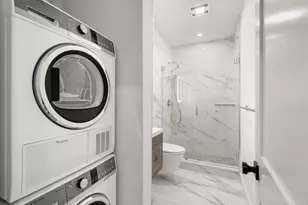 18 Grove St, Boston, MA 02114 - Photo 3