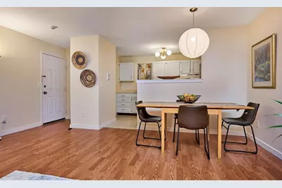 44 Evergreen Rd. #302, Northampton, MA 01053 - Photo 5