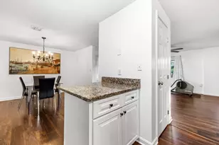 14 Bourbon St, Peabody, MA 01960 - Photo 5