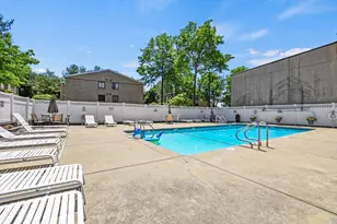 14 Bourbon St, Peabody, MA 01960 - Photo 27