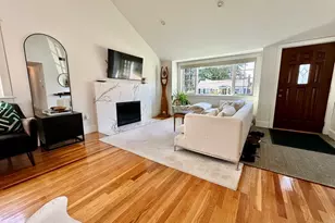 3 Day Cir, Woburn, MA 01801 - Photo 3