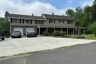 170 Timberidge Dr, Russell, MA 01071 - Photo 1