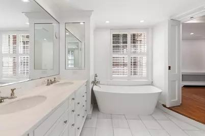 20 Chestnut St #1, Boston, MA 02108 - Photo 15