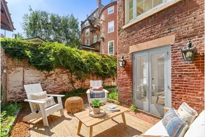 20 Chestnut St #1, Boston, MA 02108 - Photo 1