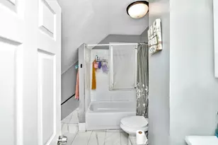 32-32R Temple St, Boston, MA 02126 - Photo 17