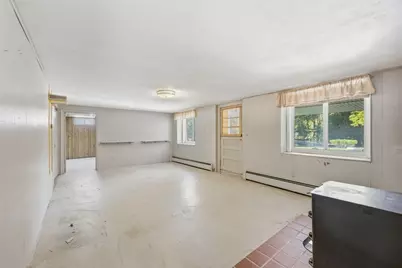 73 Silver Lake Dr, Agawam, MA 01001 - Photo 27
