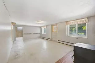 73 Silver Lake Dr, Agawam, MA 01001 - Photo 27