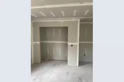 517 South Washington St, Belchertown, MA 01007 - Photo 9