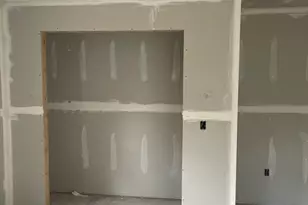 517 S Washington St, Belchertown, MA 01007 - Photo 9