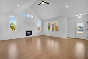 308 N Liberty St, Belchertown, MA 01007 - Photo 17