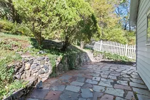 14 Willard St, Waltham, MA 02451 - Photo 29