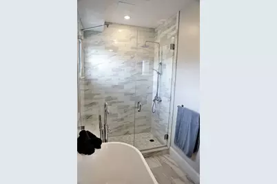 40 Evergreen Ave #1, Somerville, MA 02145 - Photo 9