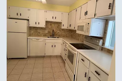 2 Summit Dr. #21, Reading, MA 01867 - Photo 9