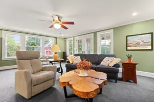 407 Highland St, Milton, MA 02186 - Photo 3