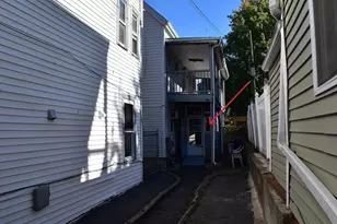 305R Lexington St, Boston, MA 02128 - Photo 3