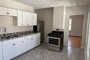 16 Quigley Ave, Chelmsford, MA 01863 - Photo 3