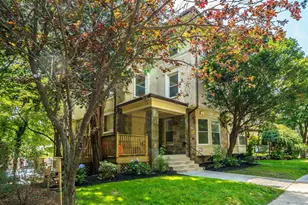 21 Regent Cir, Brookline, MA 02445 - Photo 1