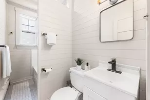 8 Spring Garden St, Boston, MA 02125 - Photo 21