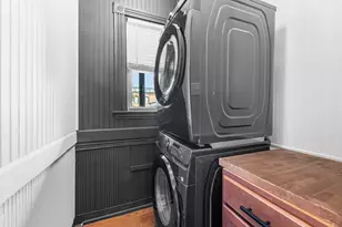 8 Spring Garden St, Boston, MA 02125 - Photo 19