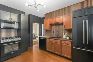 8 Spring Garden St, Boston, MA 02125 - Photo 17