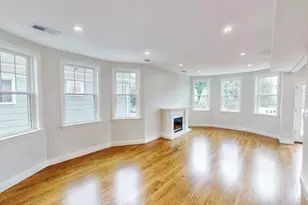 10 Lewis St, Medford, MA 02155 - Photo 9