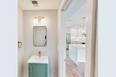 10 Lewis St #PH, Medford, MA 02155 - Photo 25