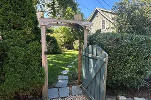 1 Pigeon Hill Ct, Rockport, MA 01966 - Photo 3