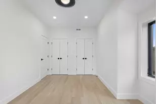 14 Bonair St, Somerville, MA 02145 - Photo 21