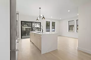 14 Bonair St, Somerville, MA 02145 - Photo 3