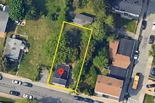 472 Buffinton St (Ns), Fall River, MA 02722 - Photo 3