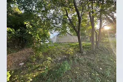 472 Buffinton St, Fall River, MA 02722 - Photo 3