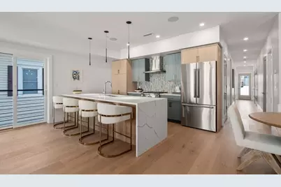 527 East 7th Street #4, Boston, MA 02127 - Photo 9