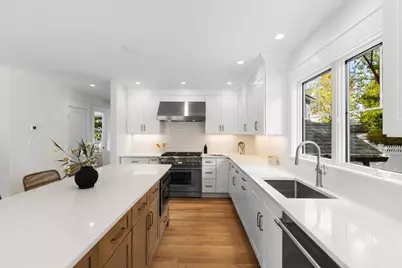 144 Dexter Ave, Watertown, MA 02472 - Photo 7