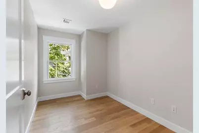 144 Dexter Ave, Watertown, MA 02472 - Photo 19