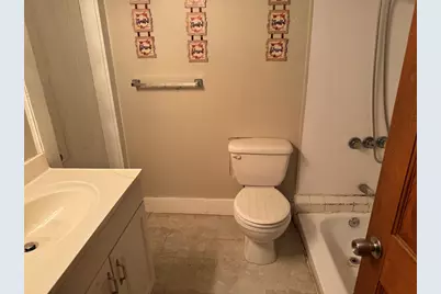 11 Savin Hill Ave, Boston, MA 02125 - Photo 31